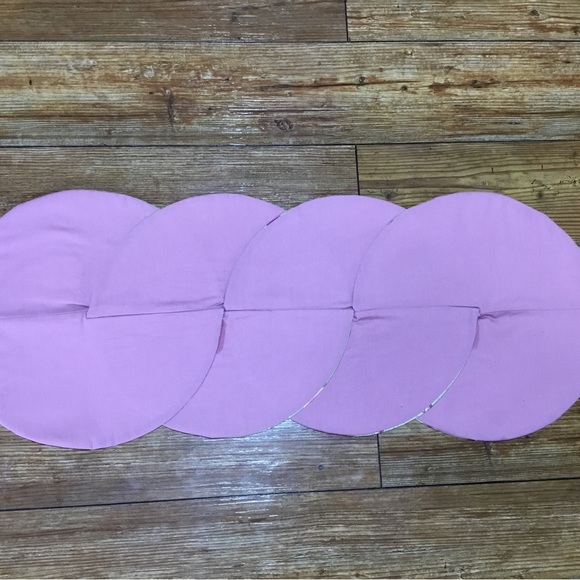 Table runner - Picture 2 of 2